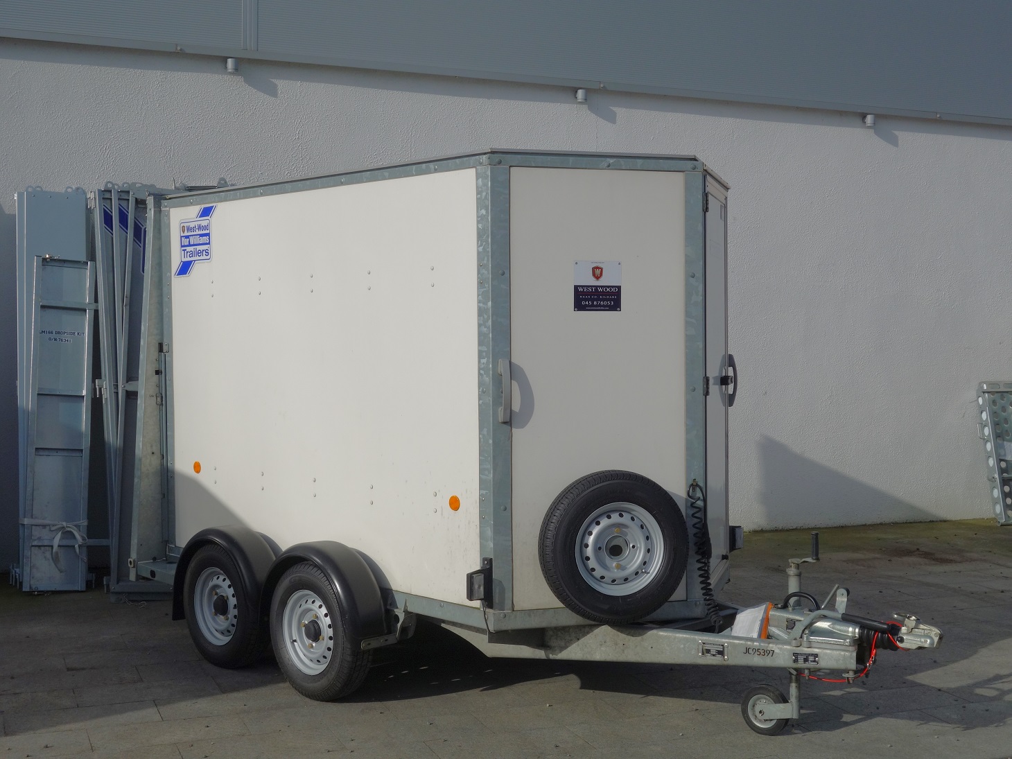 T09252: Used ( 2019 )  BV85 8′ x 5′ x 6′ 2700kg With Ramp Door Combination