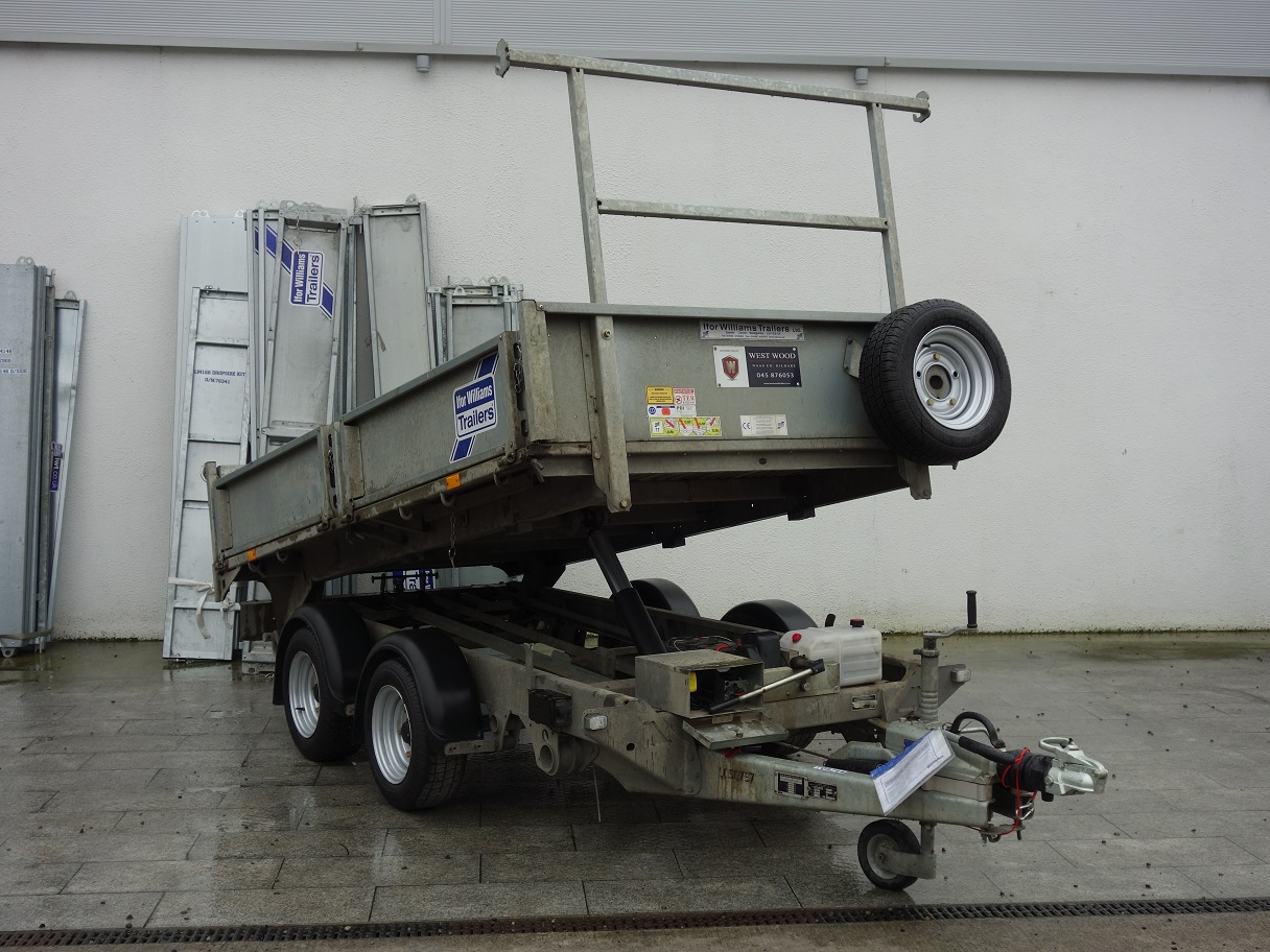T09244: Used ( Year 2020 ) TT3017 10′ x 5’6″ Electric Tipper 3500kg With Ladder Rack
